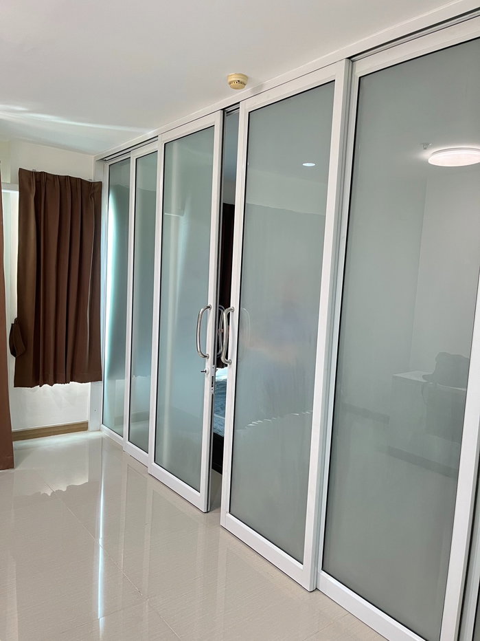 picture High Floor, Nice View, Walk to MRT! - 5/15