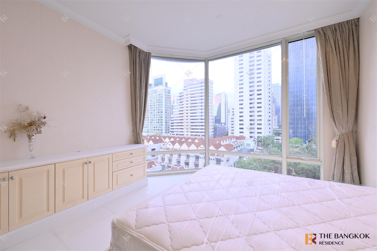 picture Royce Private Residences - 9/10