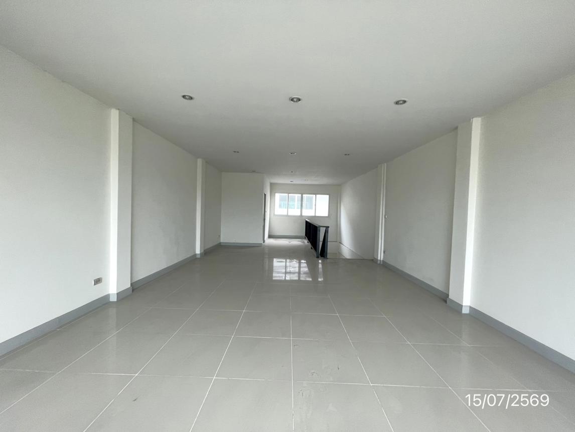 picture SHOP HOUSE 20.3 Sq.w. Si Racha Chonburi for 3.2M - 31/37