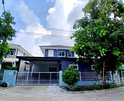 Houses for sale Pathumthani : For Sale: 2-story detached house at Villaggio Khlong 3 (Pathum Thani); land area 51 sq. wah / usable area 160 sq. m.