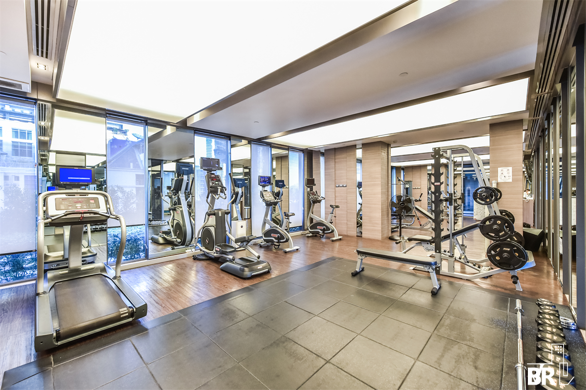 picture The Bangkok Sathorn near BTS Surasak High-potential Location, Not as Expensive as You Think - 9/9