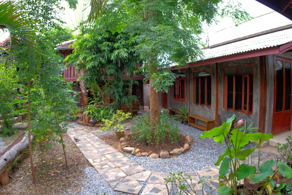 รูป บ้านพักสไตล์ไทยสมัยใหม่พร้อมร้านอาหารในสวนสวยร่มรื่น ในอำเภอน้ำแพร่ ตำบลหางดง จังหวัดเชียงใหม่ - รูปที่ 15/16