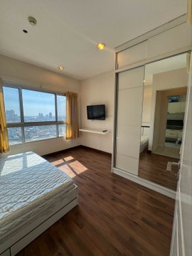 Q House Sathorn (1bed1bath 40sqm)