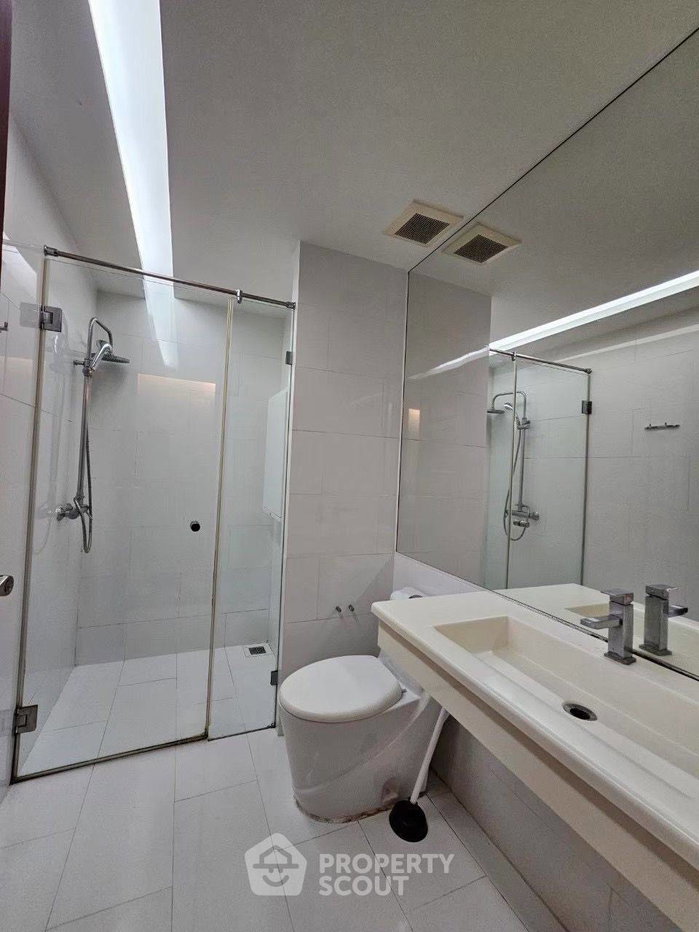 รูป คอนโด 2 ห้องนอน Emerald Residence Ratchada ใกล้ MRT ห้วยขวาง (ID 3188762) - รูปที่ 9/10