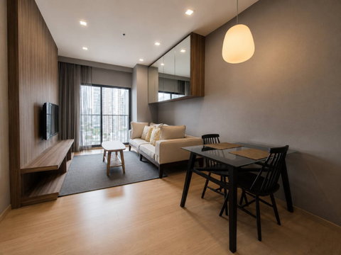 Noble Reveal for rent, beautifully decorated room, wide space, two balconies. Fully furnished, 1 bedroom, 1 bathroom, ready to move in.