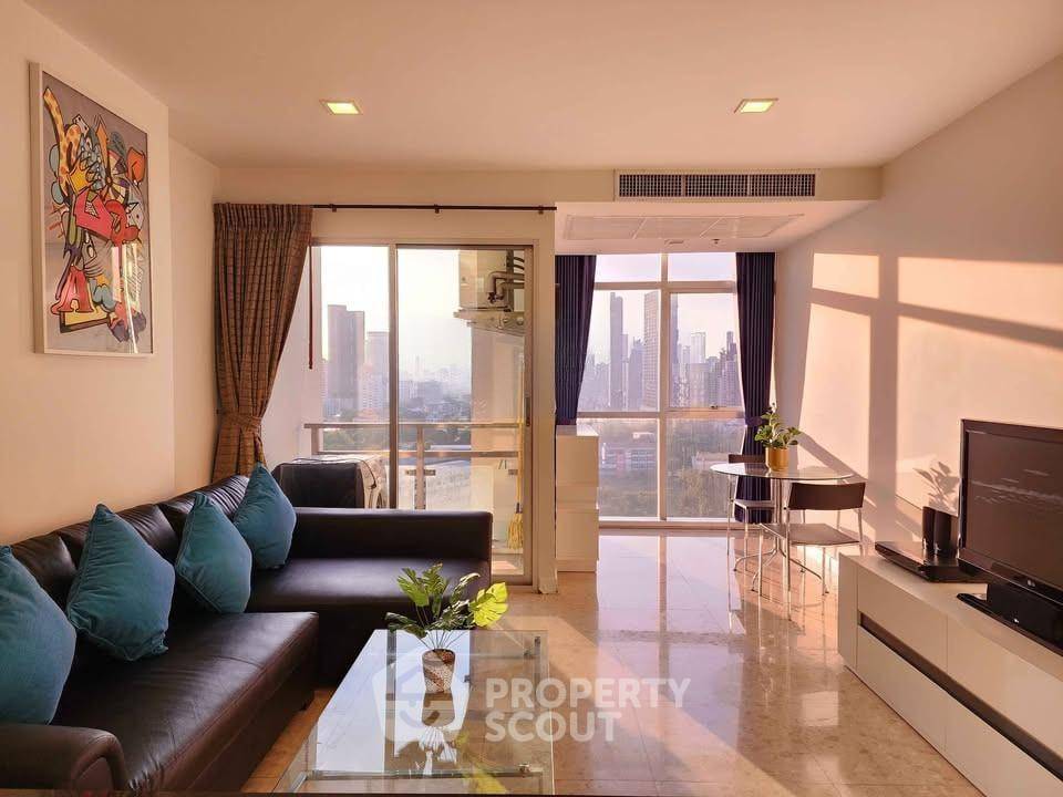 picture 60m To BTS Ekkamai | 1-BR 80 Sqm Nusasiri Grand Condominium (ID 3101814) - 1/8