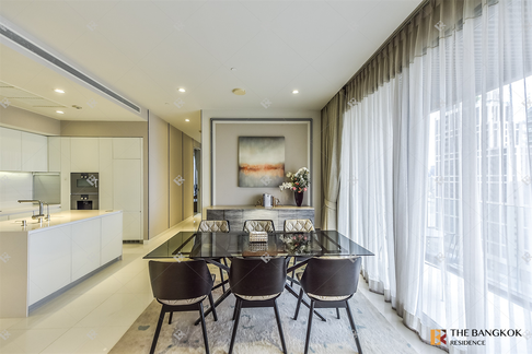 Vittorio Sukhumvit 39 near BTS Phrom Phong