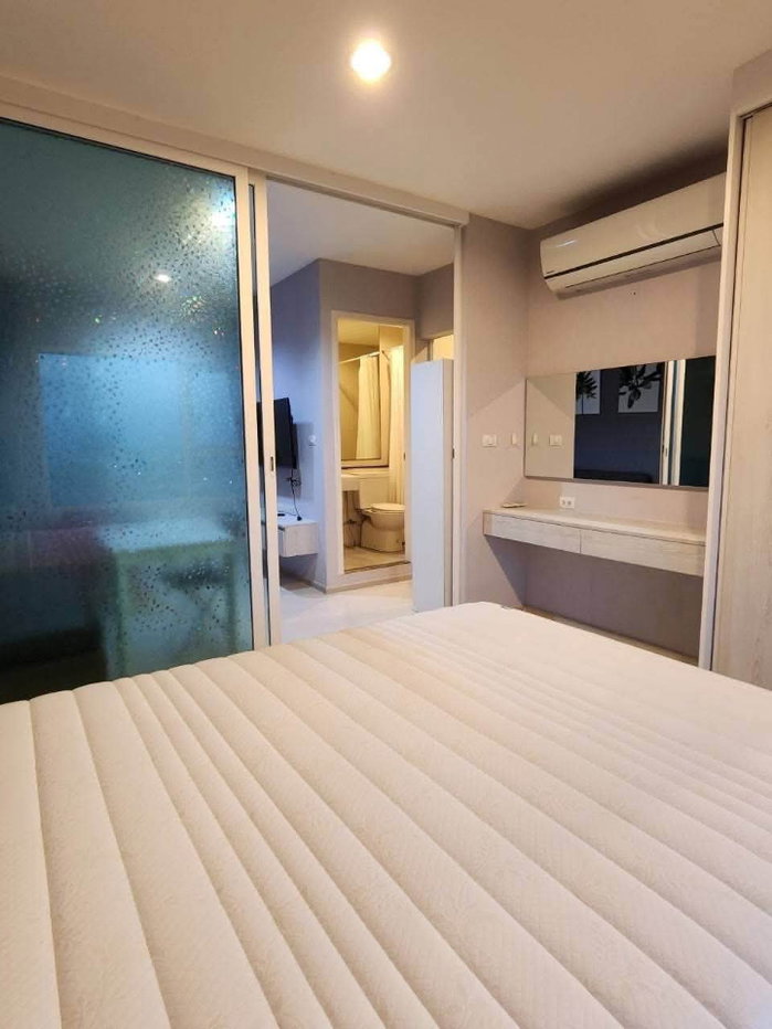 รูป ให้เช่าคอนโด แอสปาย เอราวัณ ห้องชั้น 21 ชั้นสูงวิวสวย เฟอร์ฯครบ สภาพใหม่พร้อมอยู่ ใกล้รถไฟฟ้า BTS เอราวัณ แค่ก้าวเดียว - รูปที่ 3/9