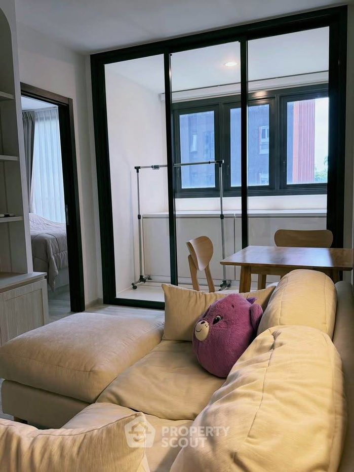 picture 100m To MRT Huai Khwang | 1-BR At XT Huaikhwang (ID 3188206) - 11/16