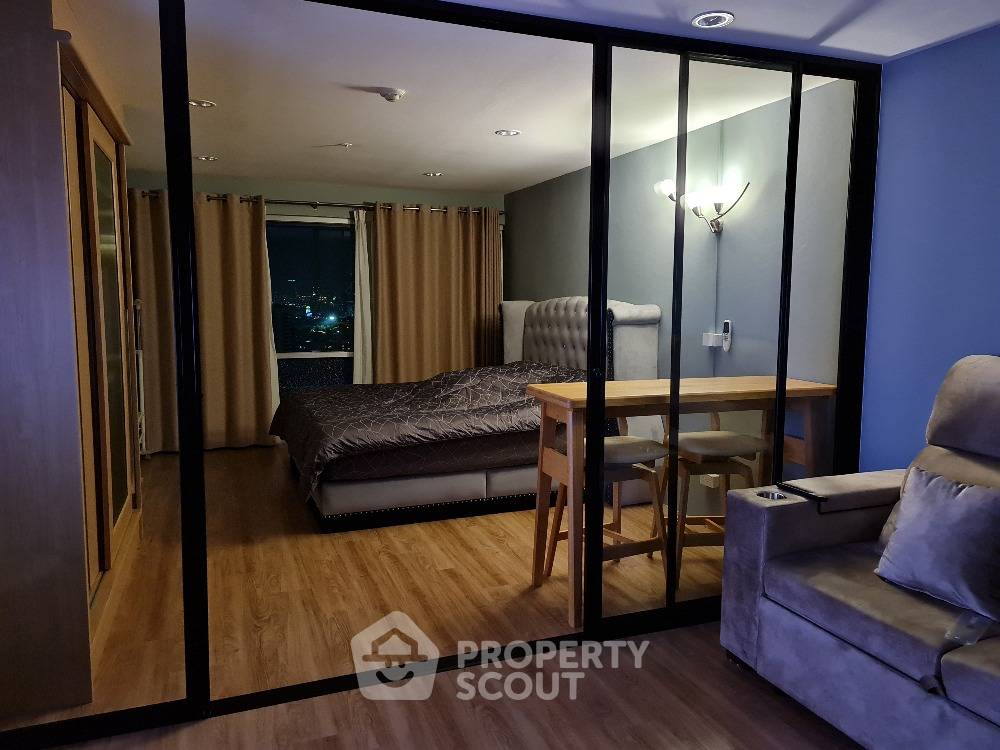 picture 27th-Floor 1-BR Sukhumvit Suite, BTS Nana (ID 1167120) - 10/13