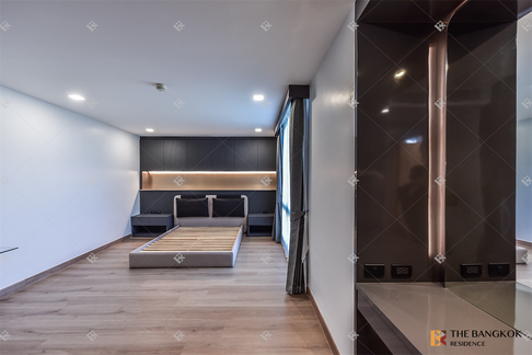 Somkid Gardens near BTS Phloen Chit Ultimate Luxury Lifestyle with Convenience