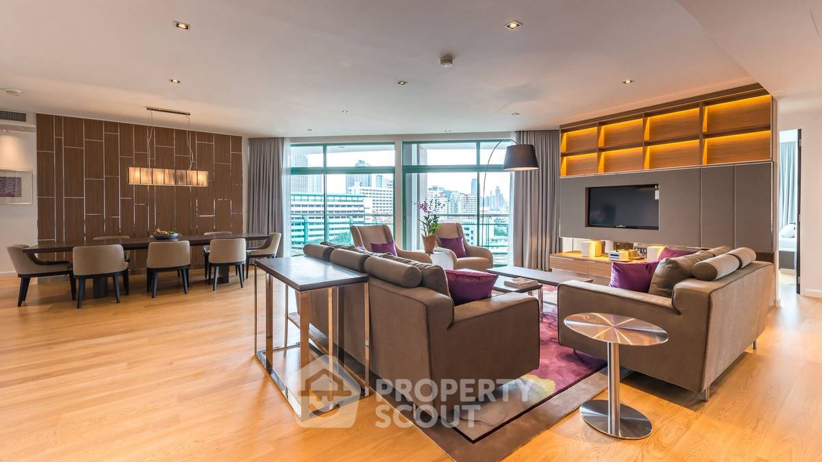 picture 250 Sqm 4-BR Chatrium Riverside Condominium Near BTS Saphan Taksin (ID 3184586) - 33/33