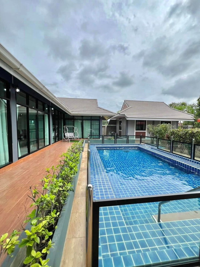 รูป 🏡✨ ขายพูลวิลล่า 2 ชั้น พร้อมสระว่ายน้ำส่วนตัว ใกล้โรงเรียนนานาชาติลานนา ✨🏡  CHD101857 - รูปที่ 2/24