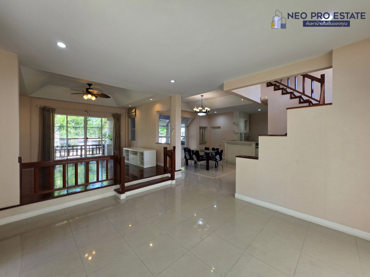 picture Luxury 2-Storey Detached House | Land & Houses Park, Khon Kaen - 9/25