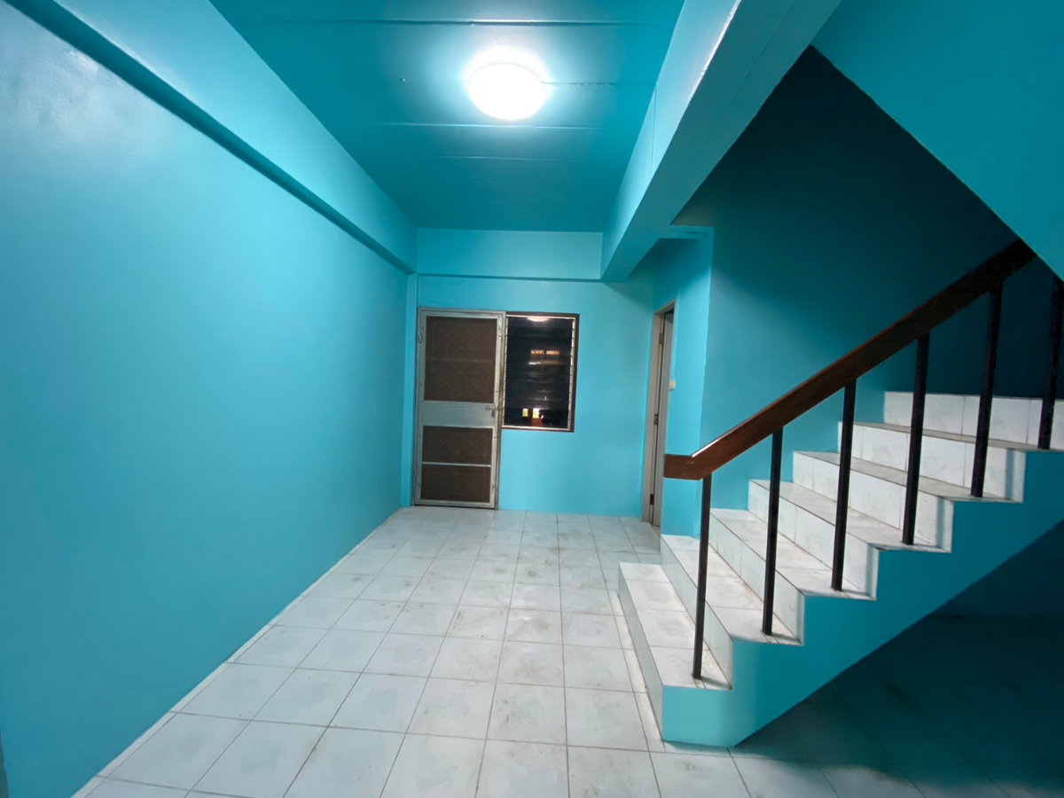 รูป ให้เช่าบ้านทาวเฮ้าส์ติดถนนใหญ่แสงชูโต ทำเลดี - รูปที่ 8/10