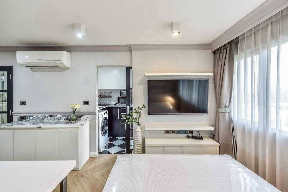รูป ขาย Condo One Sathorn ชั้น 7 เฟอร์ครบ ราคาสุดคุ้มเพียง 2.79 ล้าน - รูปที่ 3/8