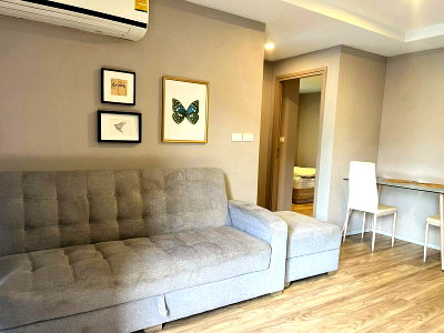 Condos for rent : For Rent Blossom Condo @ Sathorn - Charoenrat Fully Furnished (Near BTS Surasak Station)