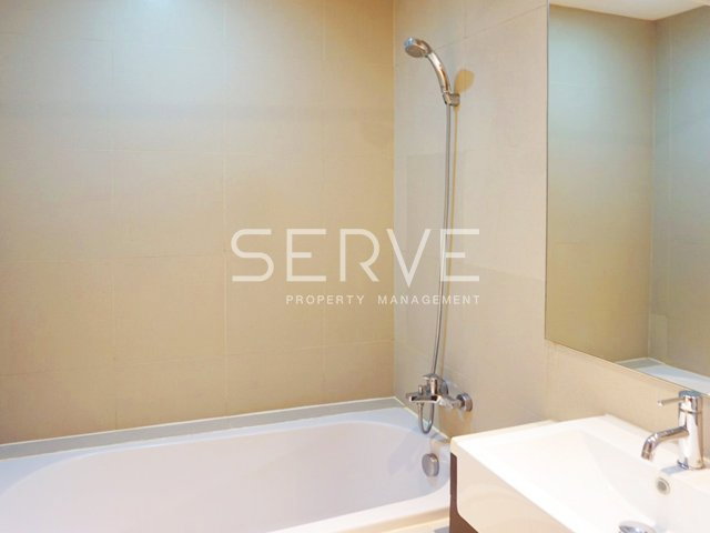 picture Studio with Bathtub (Partition)  37.08 sq.m. East Side Perfect Location BTS Thong Lo at Noble Remix Condo / For Rent - 9/10