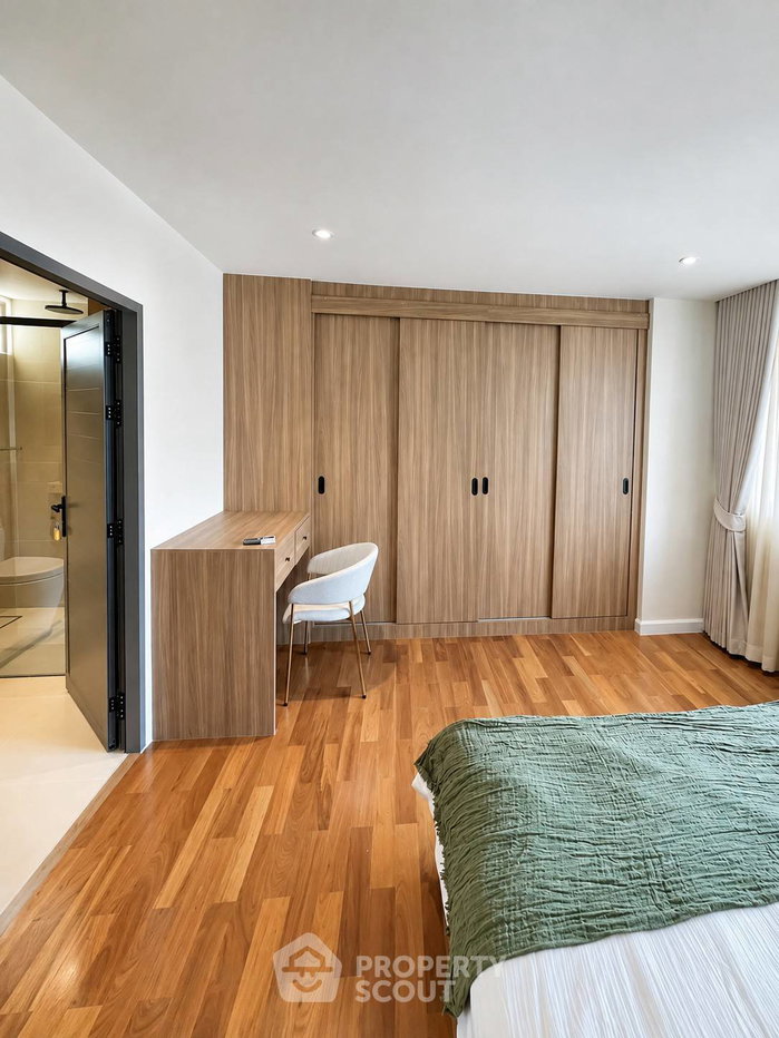 picture 4-BR 236 Sqm Condo At DS Tower 1 Near BTS Phrom Phong (ID 3191314) - 14/18