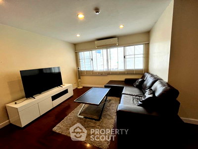 Condos for rent : Spacious 2-BR 144 Sqm | Silom Condominium 100m To BTS Sala Daeng (ID 513138)