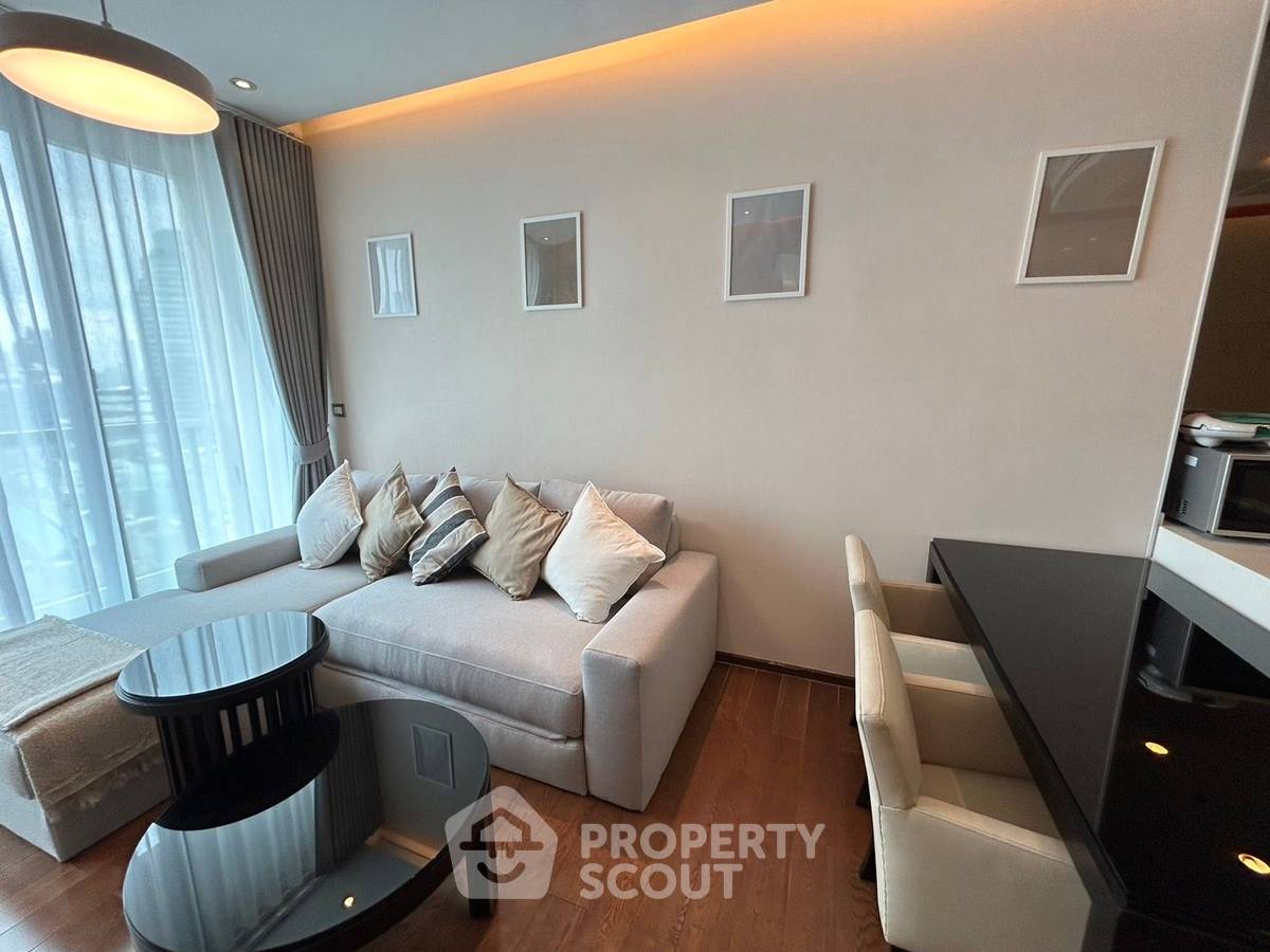 picture 29th-Floor 1-BR At The Address Sukhumvit 28, 300m To BTS Phrom Phong (ID 875838) - 1/11