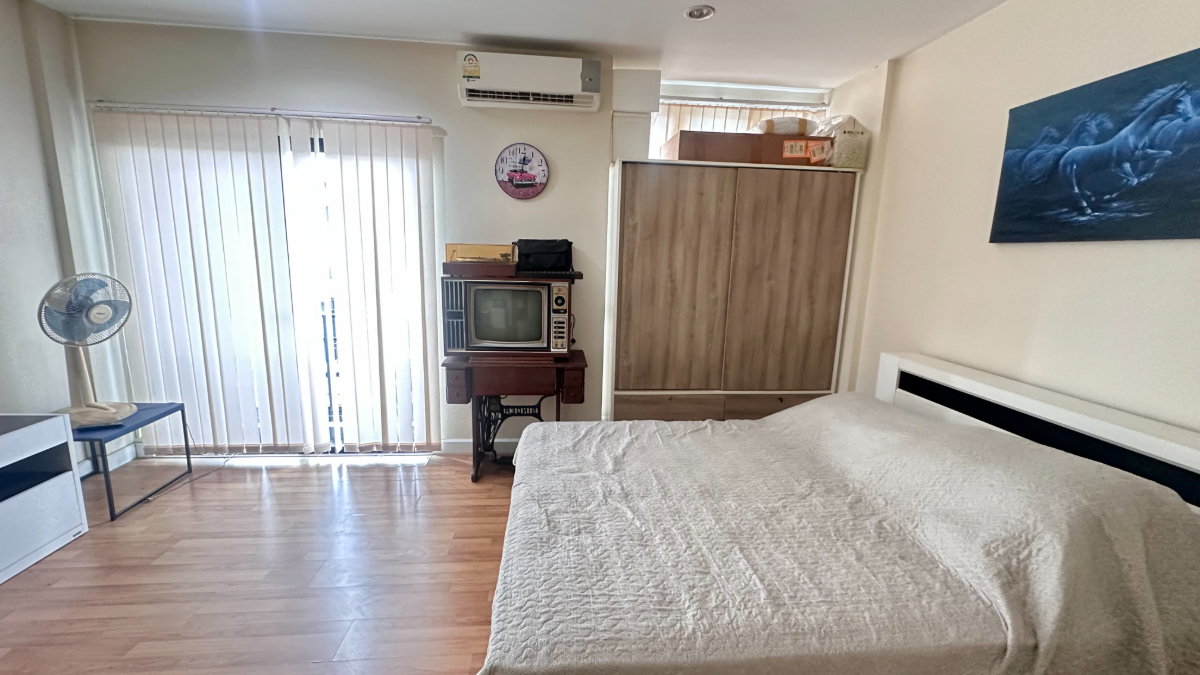 รูป ขายทาวน์โฮม 3 ชั้น หมู่บ้านไพร์ม เพียง 100 ่จากถนนเกษตร นวมินทร์ ถึงหมู่บ้านแต่งสวยพร้อมอยู่ เป็นทั้งสำนักงานและที่พัก 3น,4 น้ำ ต่อเติมชั้น1,2อย่างดี - รูปที่ 10/14