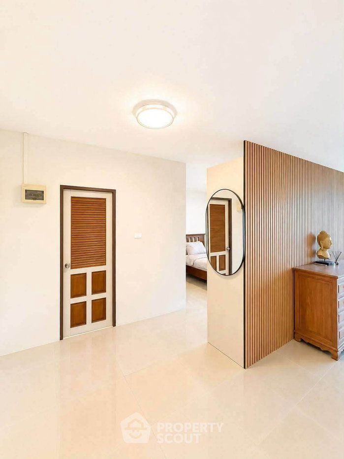 picture Spacious 1-BR 101 Sqm View Talay 5 Condominium Jomtien (ID 3191298) - 12/18
