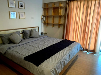 Condos for rent New Petchburi Road Bangkok : ★  D25★ 40 sq m., 6th floor (1 bedroom, 1 bathroom), ★ near BTS Thonglor ★ complete electrical appliances ★