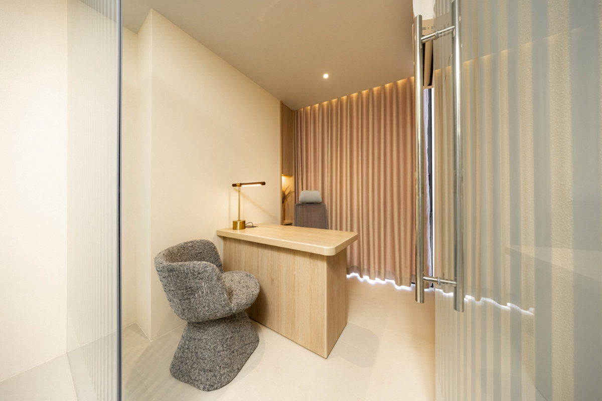 รูป ให้เช่า One Altitude  Charoenkrung  ** 130,000 บ./ ด. ***  ขนาด 132 ตร.ม.  3ห้องนอน 3ห้อง 1ห้องนั่งเล่น  +ห้องแม่บ้าน  ชั้น 10, 11  - รูปที่ 30/57