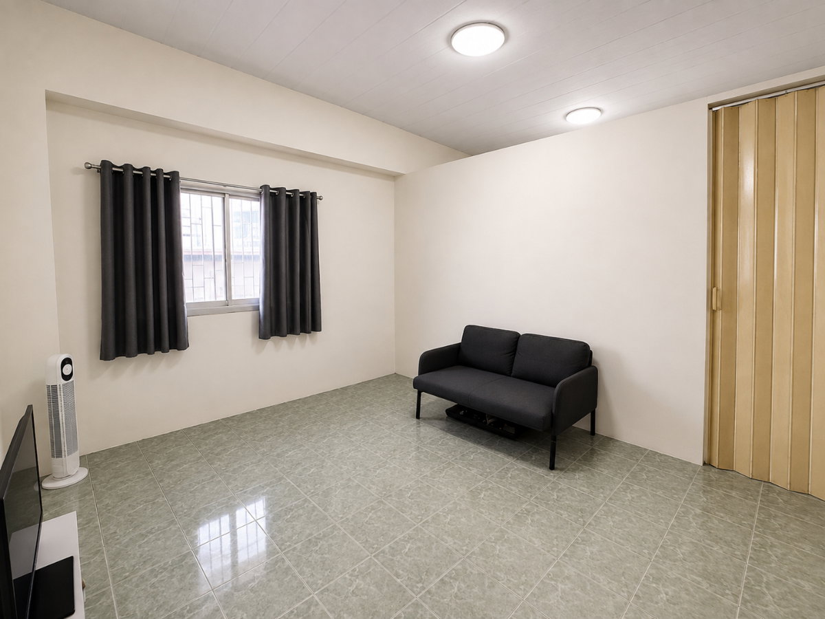picture Value 1-Bedroom Condo 32.98 SqM for Sale in Si Phraya Near MRT Sam Yan - U6633524 - 2/6