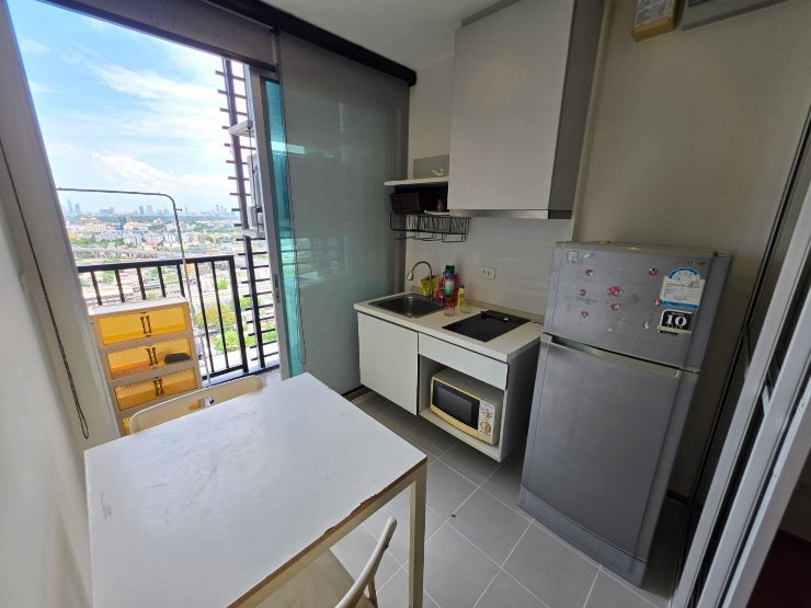 รูป
The Base Sukhumvit 77
🚆ใกล้ BTS อ่อนนุช & BIG.C อ่อนนุช
📥ค่าเช่า 14,000 บาท/เดือน | สัญญา 1 ปี
📝 ประกันห้อง 2 เดือน - รูปที่ 4/8