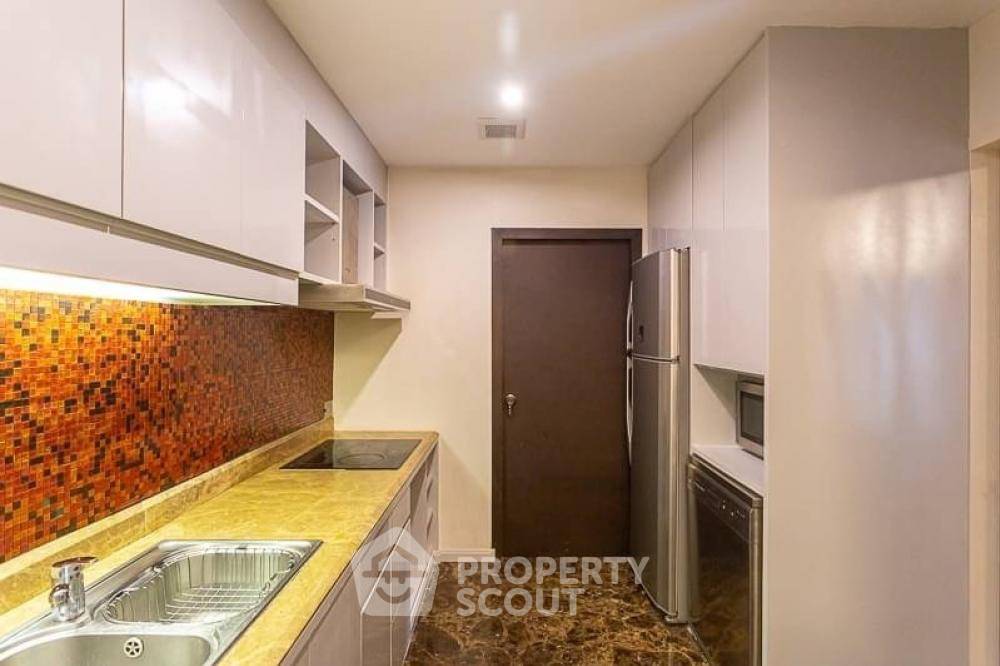 picture 3-BR Supreme Ville Condominium Near MRT Khlong Toei (ID 1441324) - 11/15