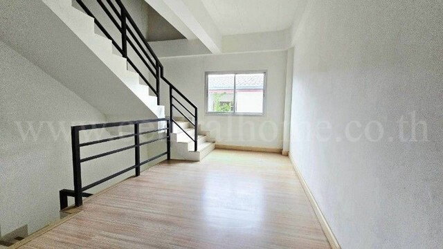 รูป อาคารพาณิชย์ 3.5 ชั้น 2 คูหา ย่านตลาดไท ทำเลดีถูกมาก - รูปที่ 11/20
