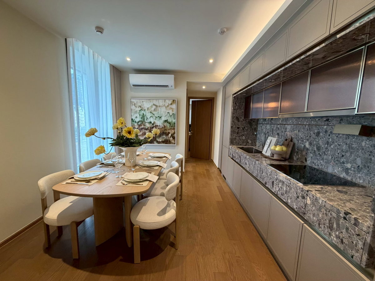 picture Ultra-Luxury Pet-Friendly Condo for Sale: Via 34 Sukhumvit, Spacious 93.02 sq.m., Exclusive Privacy - 4/15