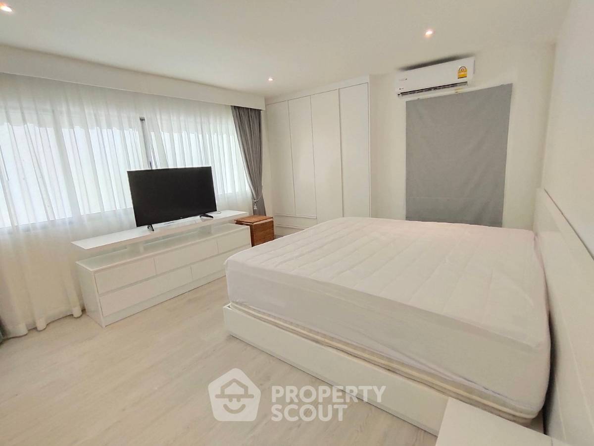 picture 100m From BTS Sala Daeng | 2-BR 144 Sqm At Silom Condominium (ID 382005) - 15/18
