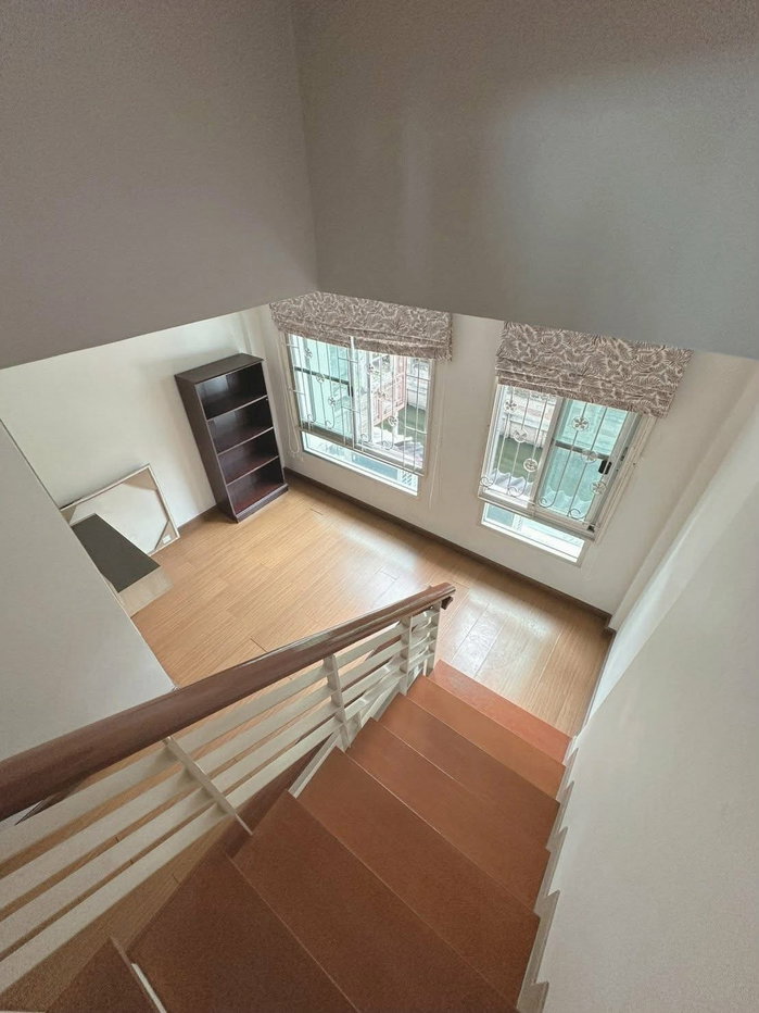 รูป 🏡✨ ทาวน์โฮม 3 ชั้น บ้านกลางเมือง เดอะ ปารีส พระราม 9 – กรุงเทพกรีฑา 7 3 ห้องนอน 3 ห้องน้ำ เฟอร์นิเจอร์ครบ | พร้อมเข้าอยู่ - รูปที่ 6/16