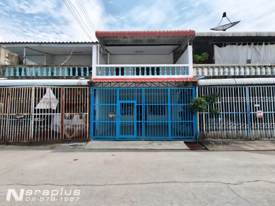 รูป 69070408 : ขายทาวน์เฮ้าส์ 2 ชั้น ขนาด 20 ตรว. หมู่บ้านบูรพาวิลล่า 12 ซอยวัดเวฬุวนาราม 16 ดอนเมือง ทำเลดี คุ้มค่าคุ้มราคาจับต้องได้ง่าย - รูปที่ 1/13