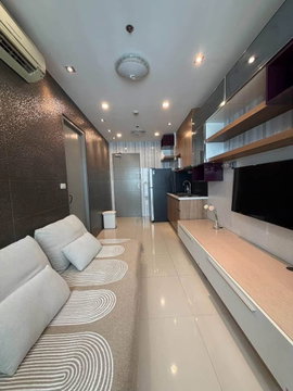 I'w rentu: Ideo Mix Sukhumvit 103, uned gornel, ger BTS Udom Suk.