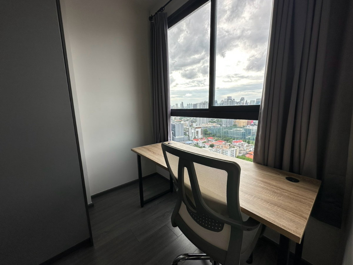รูป For Rent: Ideo Sukhumvit-Rama 4 Fully Furnished unit with nice view near BTS Phrakhanong - รูปที่ 4/10
