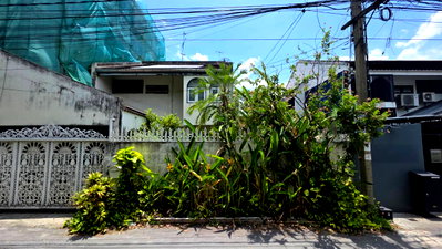 บ้านเดี่ยว กรุงเทพมหานคร : ขายบ้านเอกมัย 22 ซอยเยาวราช สุขุมวิท ที่ดิน 42 ตร.ว สภาพแวดล้อมน่าอยู่ ทำเลดี ถนนกว้าง เข้าออกได้ทั้งฝั่งเอกมัย ปรีดีพนมยงค์ ใกล้ BTS พระโขนง ทองหล่อ