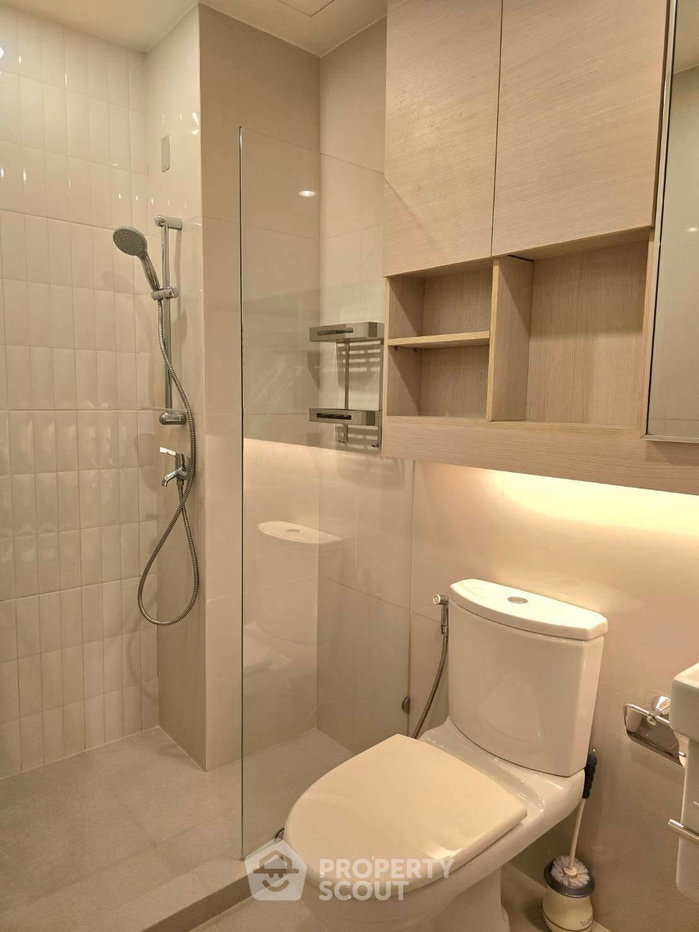 picture 1-BR Condo At Life Asoke In Bang Kapi Near ARL Makkasan (ID 3189158) - 5/12