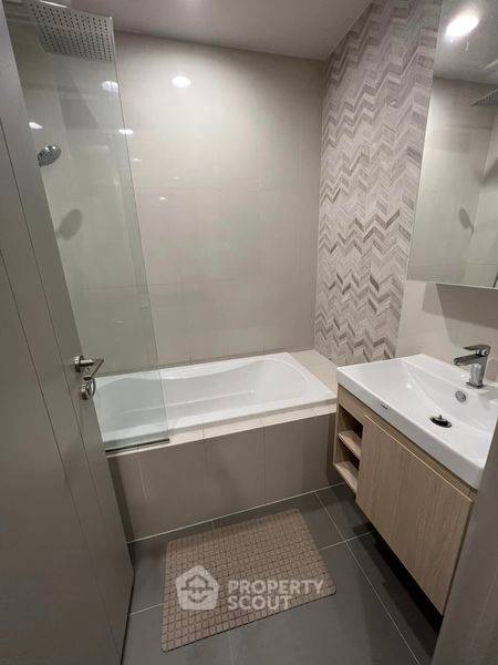 picture 36th-Floor 1-BR At Oka Haus Sukhumvit 36, BTS Thong Lor (ID 1505928) - 2/4