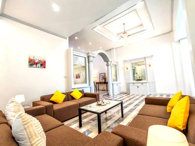 Twin houses for rent Bangkok : 6BRS 400 sqm house for rent ideal for big family or home office