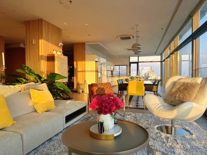 ขายคอนโดมิเนียม Circle Living Prototype พื้นที่ทั้งชั้น 43 ของโครงการ พร้อมวิวเมืองกรุงเทพฯ 412 ตรม ระเบียง 200 ตรม