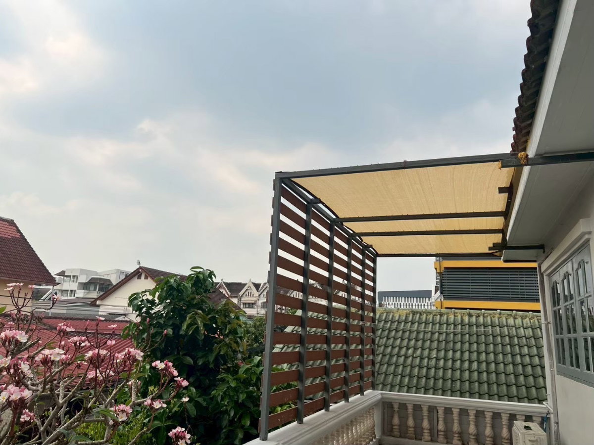 รูป RSTSL102 ให้เช่า บ้านเดี่ยวหรู 2 ชั้น สุทธิสาร – ลาดพร้าว 64 ขนาดที่ดิน 55 ตร.ว. พื้นที่ใช้สอย 350 ตร.ม. 5 นอน 2 น้ำ 60,000 บาท 064-959-8900 - รูปที่ 21/25