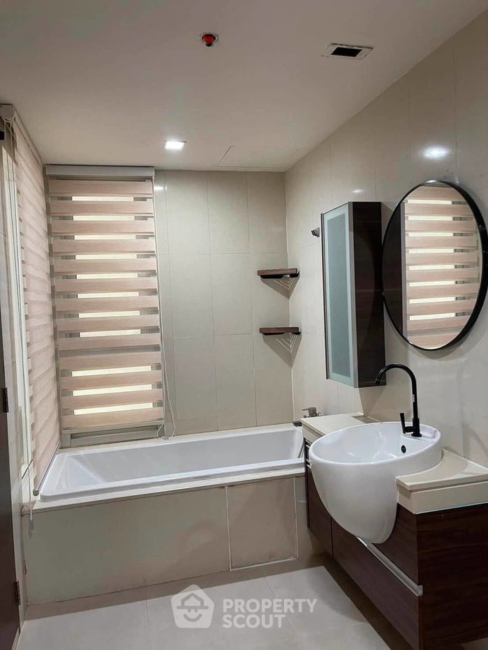 picture 16th-Floor 2-BR Sky Walk Residences 200m To BTS Phra Khanong (ID 3191445) - 6/8
