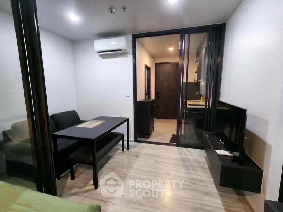 picture 100m To MRT Huai Khwang | 1-BR XT Huaikhwang (ID 3191296) - 9/11