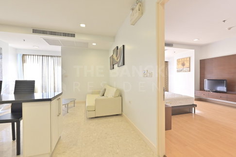 Special Unit, Quality Guaranteed by Top Brands Nusasiri Grand Condo near BTS Ekkamai