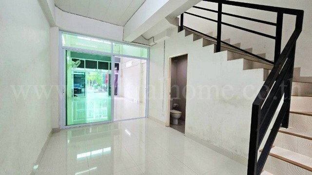 รูป อาคารพาณิชย์ 3.5 ชั้น 2 คูหา ย่านตลาดไท ทำเลดีถูกมาก - รูปที่ 7/20
