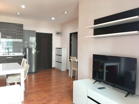 One Plus Suan Dok 1 condo for sale ! near cmu : Tel. +66-823899314 (Bu)